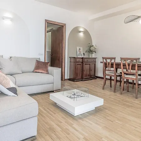 Stunning View Lakeside - Larihome A11 Daire Gravedona