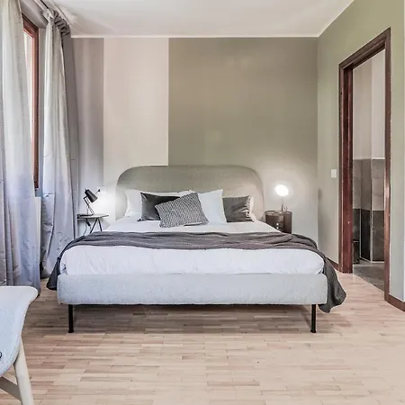 Stunning View Lakeside - Larihome A11 아파트 그라베도나