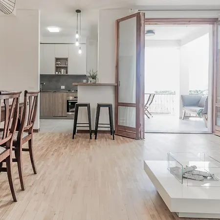 Stunning View Lakeside - Larihome A11 * 그라베도나