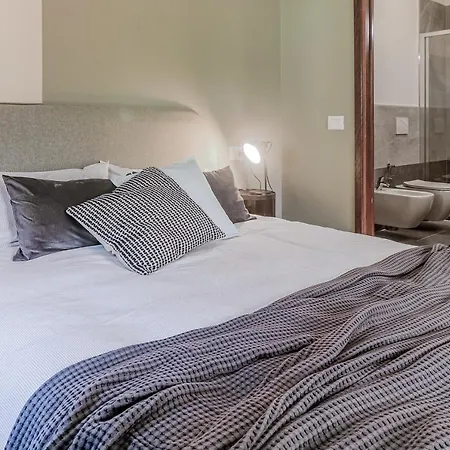 Апартаменты Stunning View Lakeside - Larihome A11 Граведона