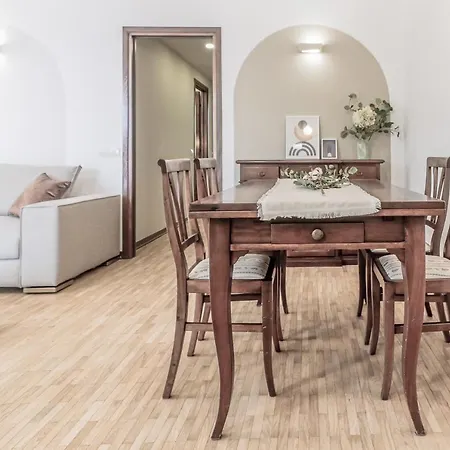 Stunning View Lakeside - Larihome A11 * غْرافيدونا